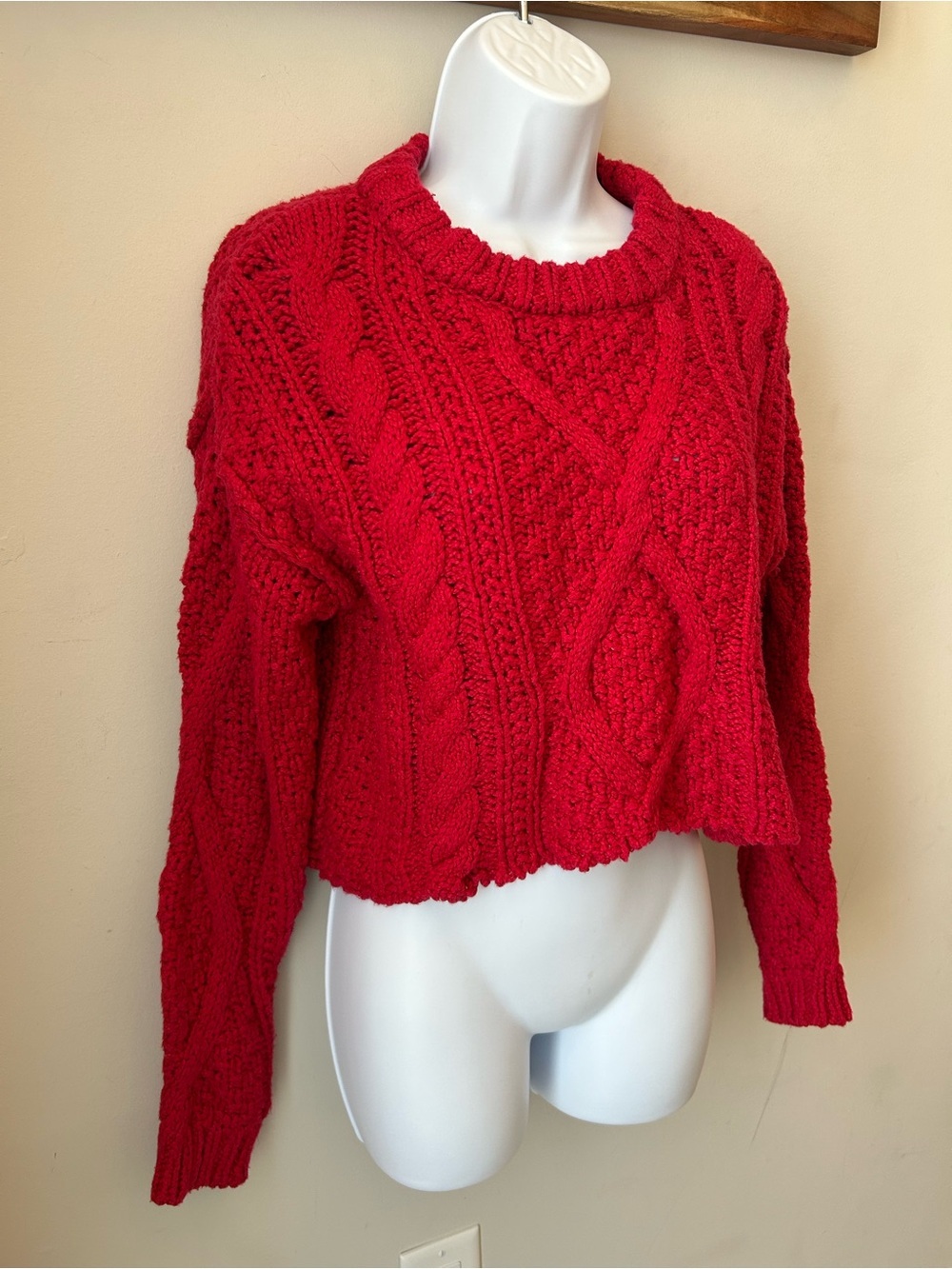 Free People Red Cropped Cable Knit Sweater 100% COTTON Size XS oversized
